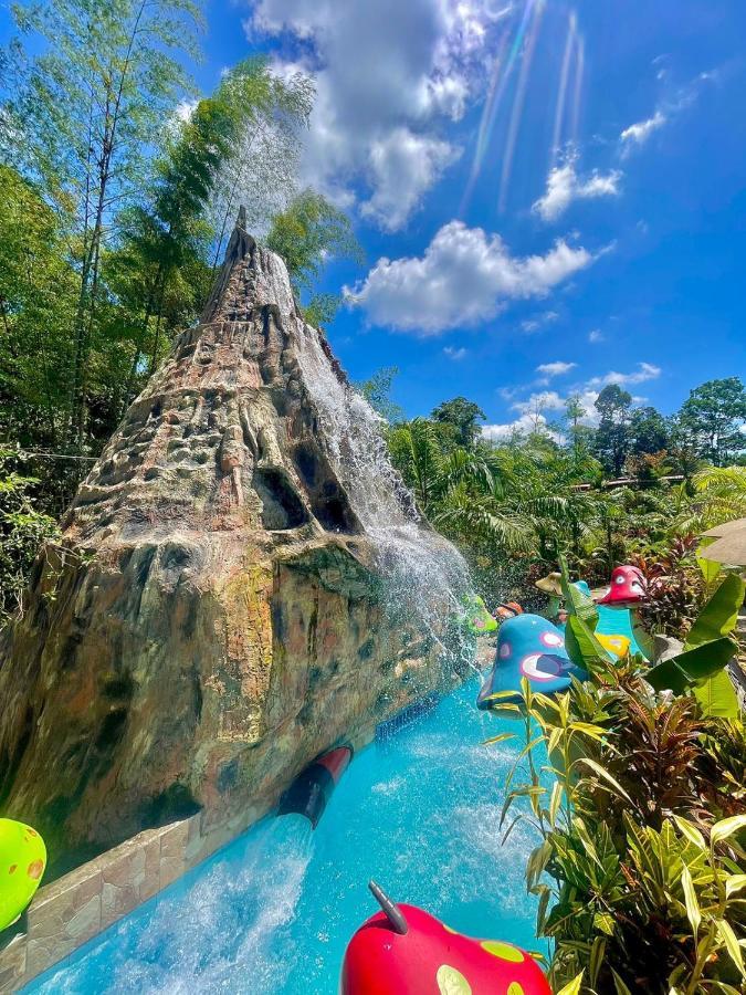 Hosteria D'Carlos Aqua Park 호텔 산토 도밍고 데 로스 콜로라도스 외부 사진