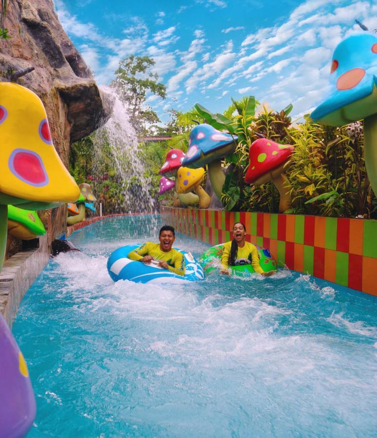 Hosteria D'Carlos Aqua Park 호텔 산토 도밍고 데 로스 콜로라도스 외부 사진